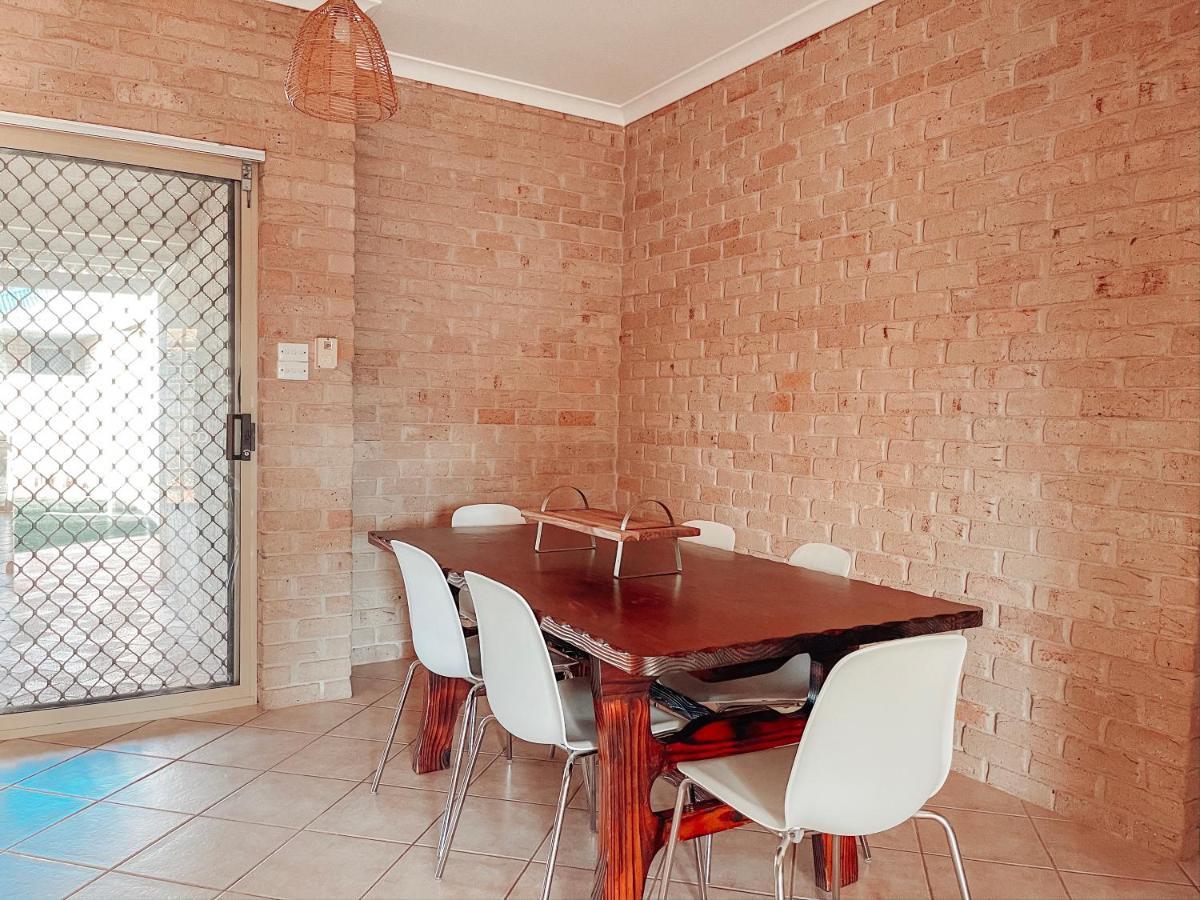 Carnarvon 3Br & 2Ba Holiday House Экстерьер фото